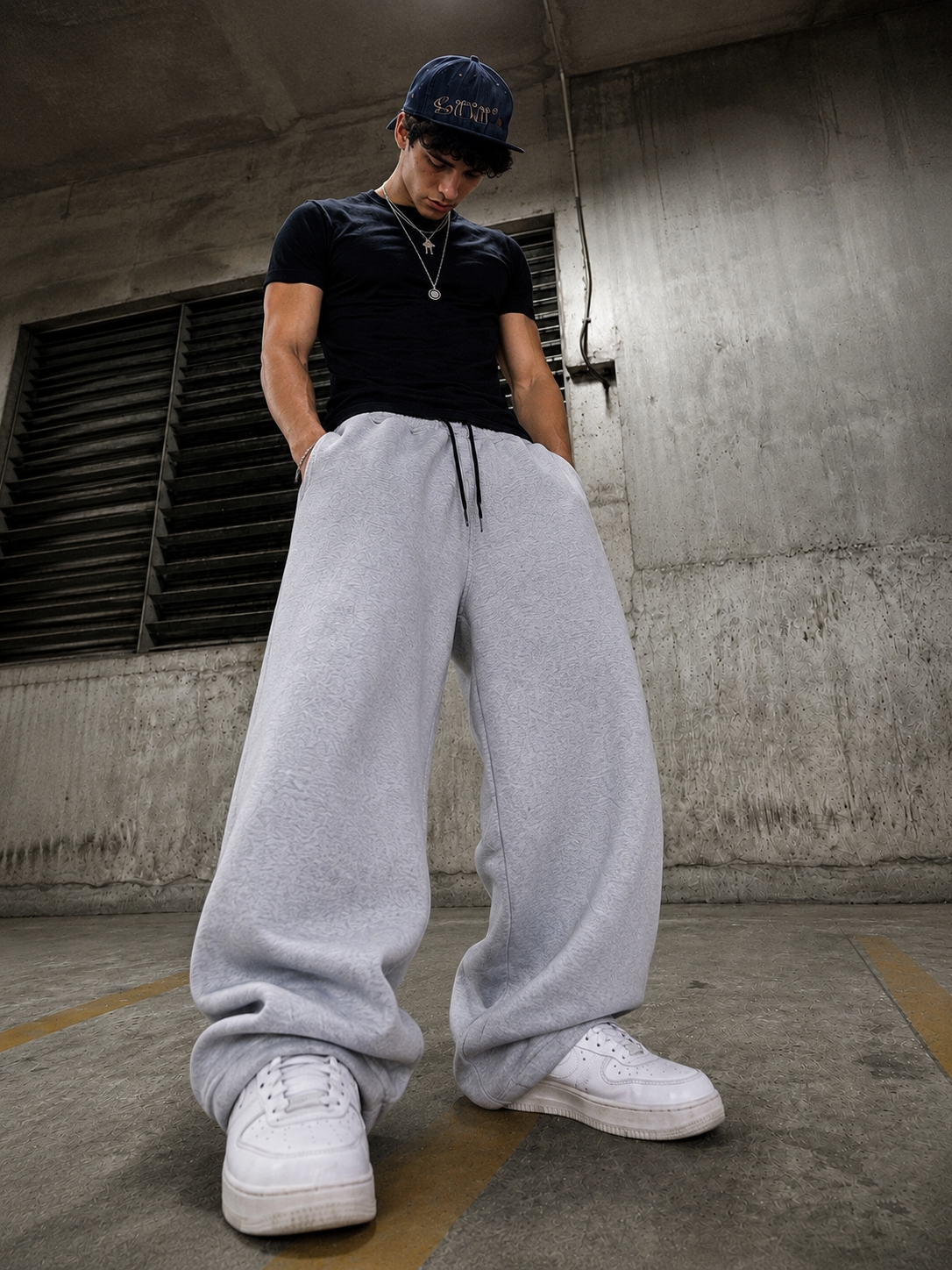 Pantalónes Baggy - 5112D873-483A-4924-A96E-5FBBD8B8BDB2.png