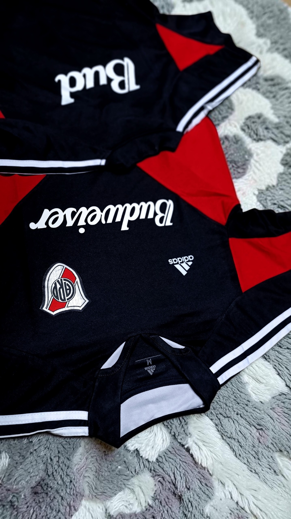 Camiseta River Retro - Imagen 2