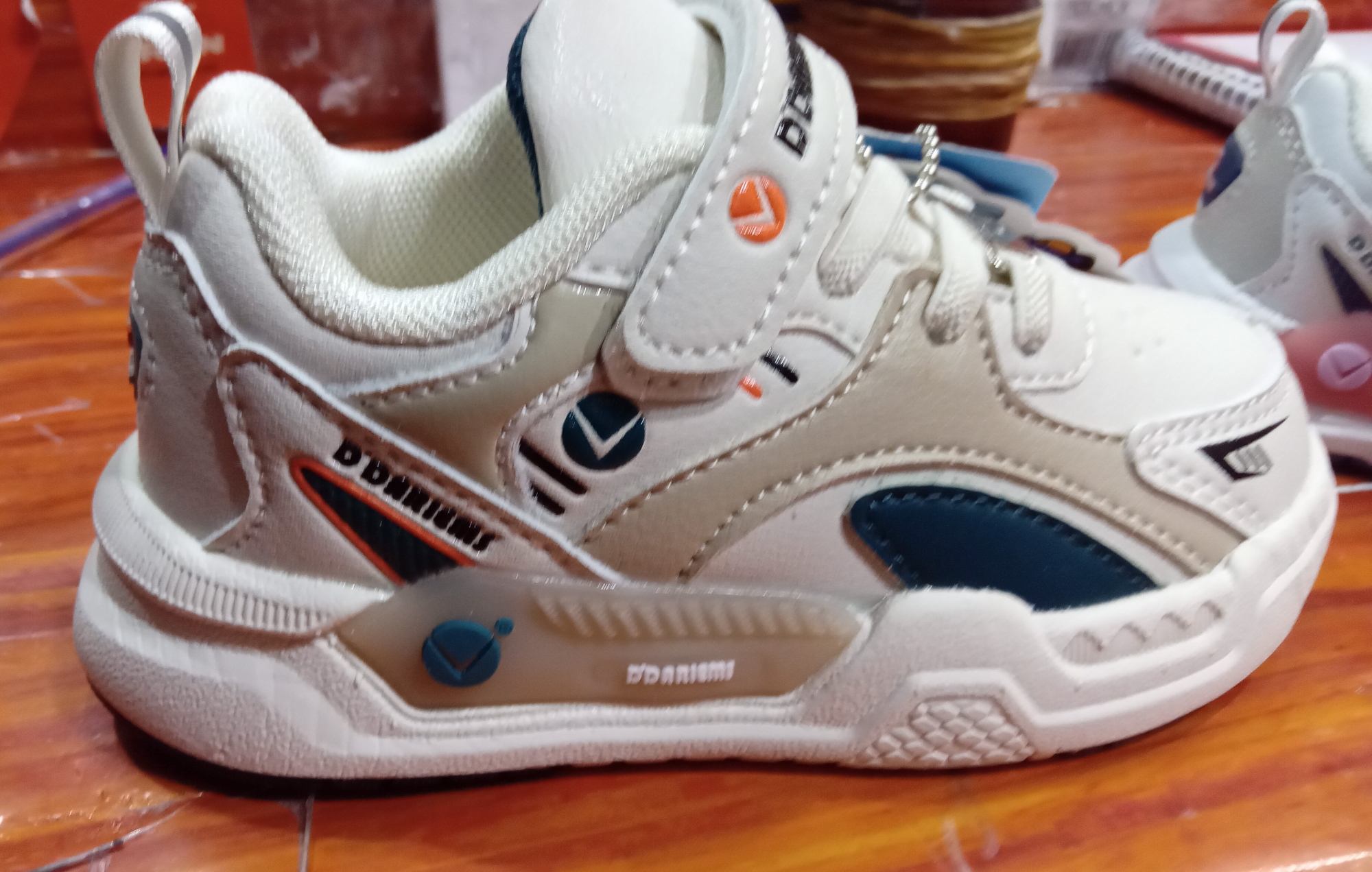 Zapatillas de Bebe Urbanas - Imagen 2