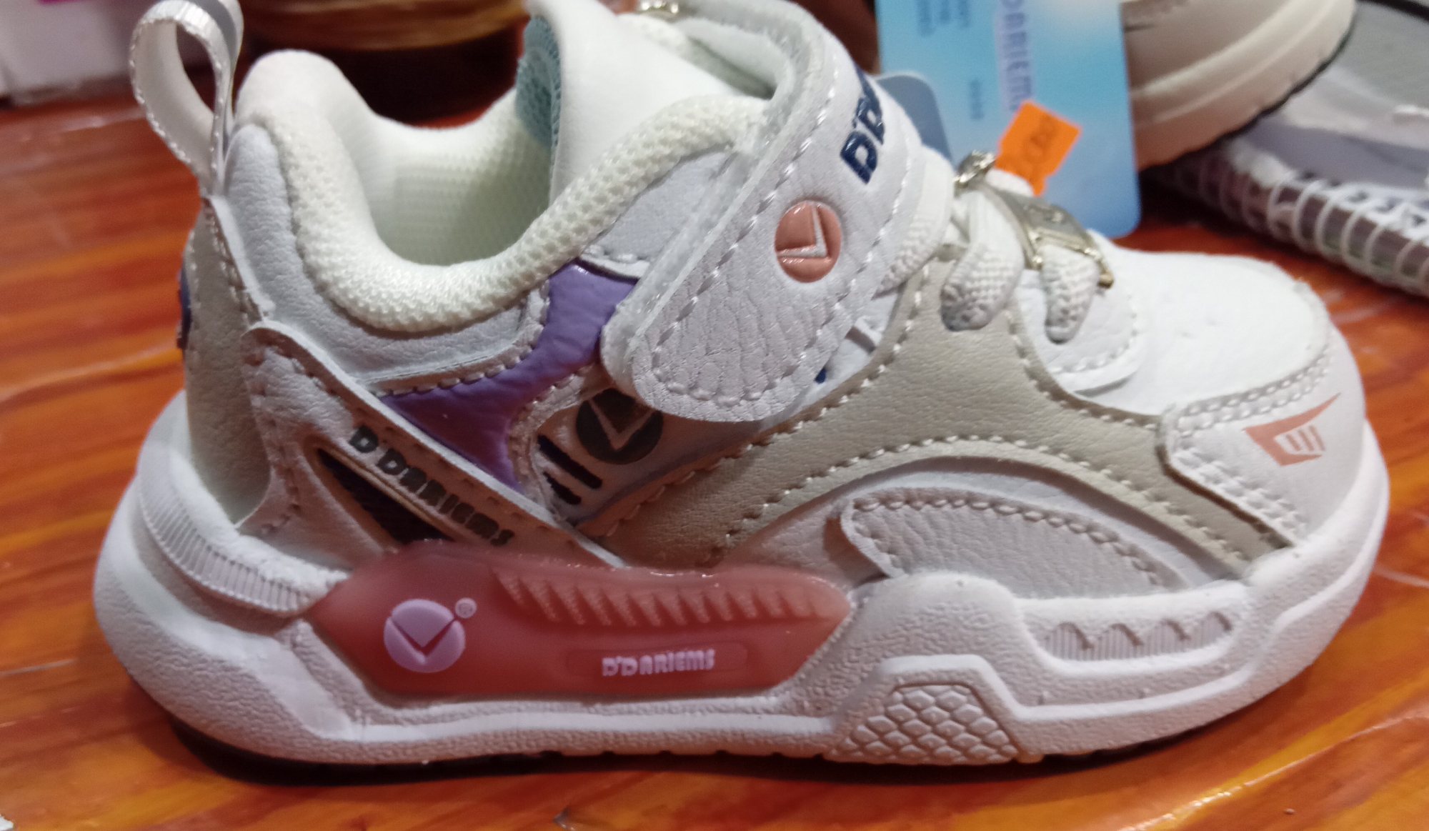 Zapatillas de Bebe Urbanas - Imagen 4