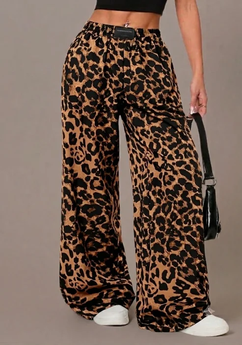 Palazos Animal Print