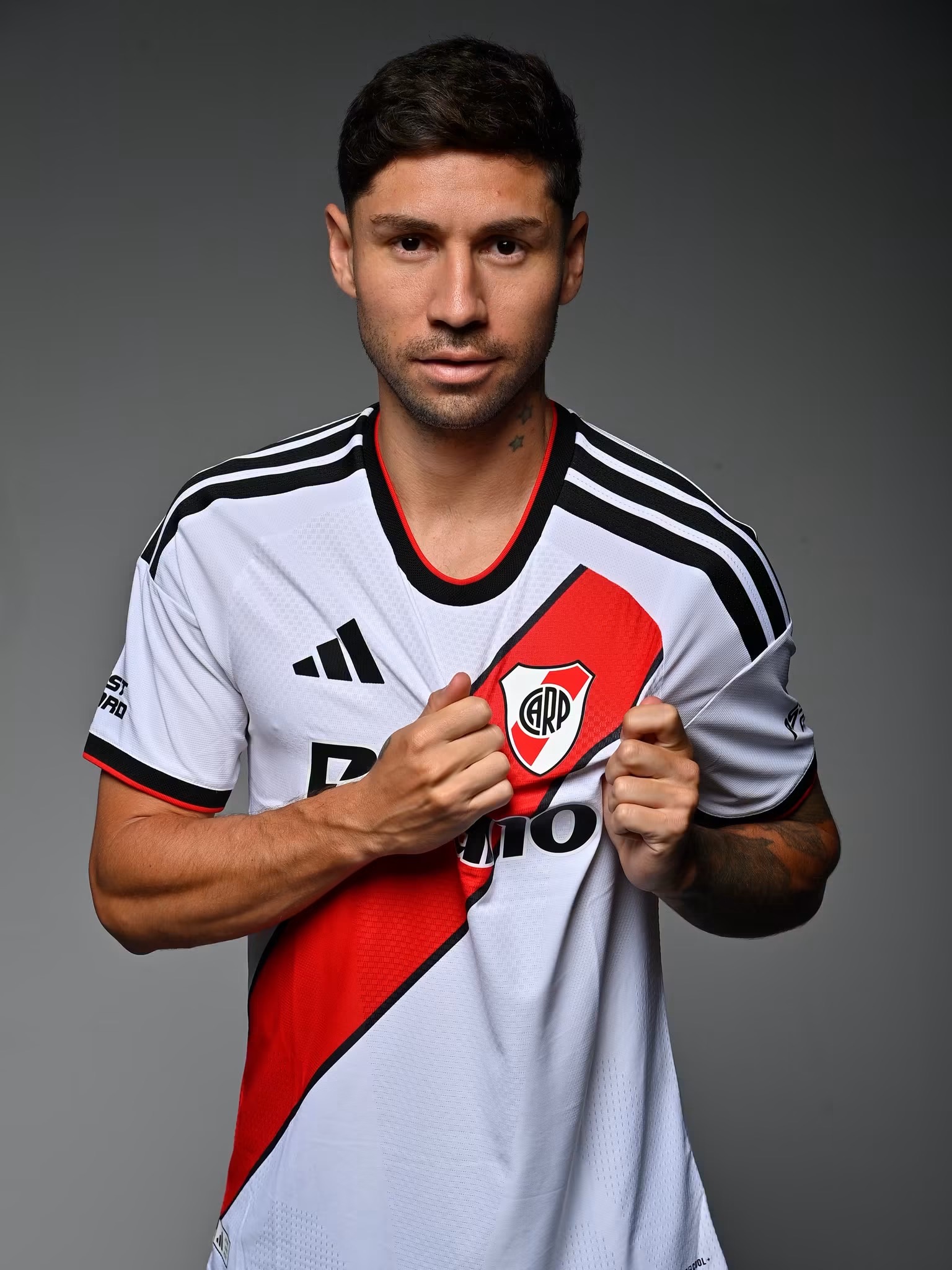 Camisetas de River Bordadas - IMG_6273.jpeg