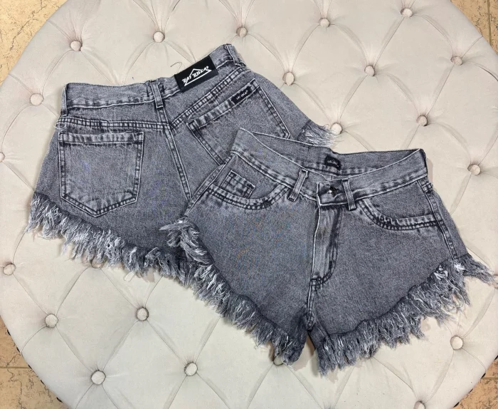 Short Jeans
