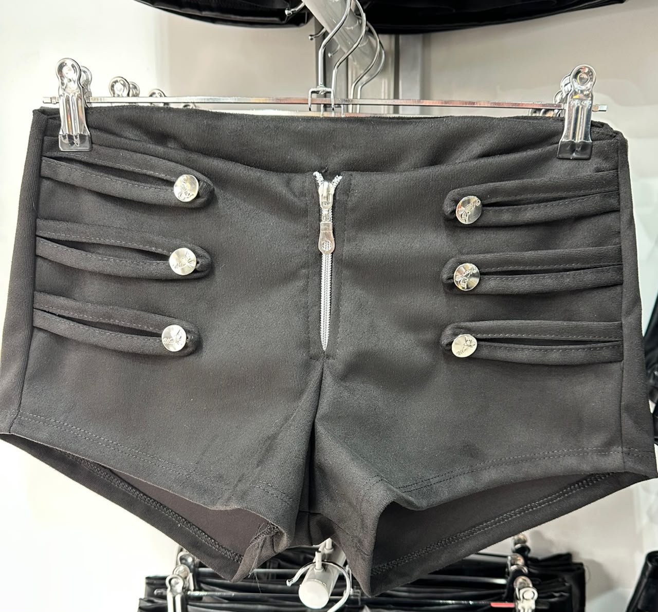 Mini Short Gamuza - e05350e5-d215-4ba1-bc14-166deec54461.jpeg