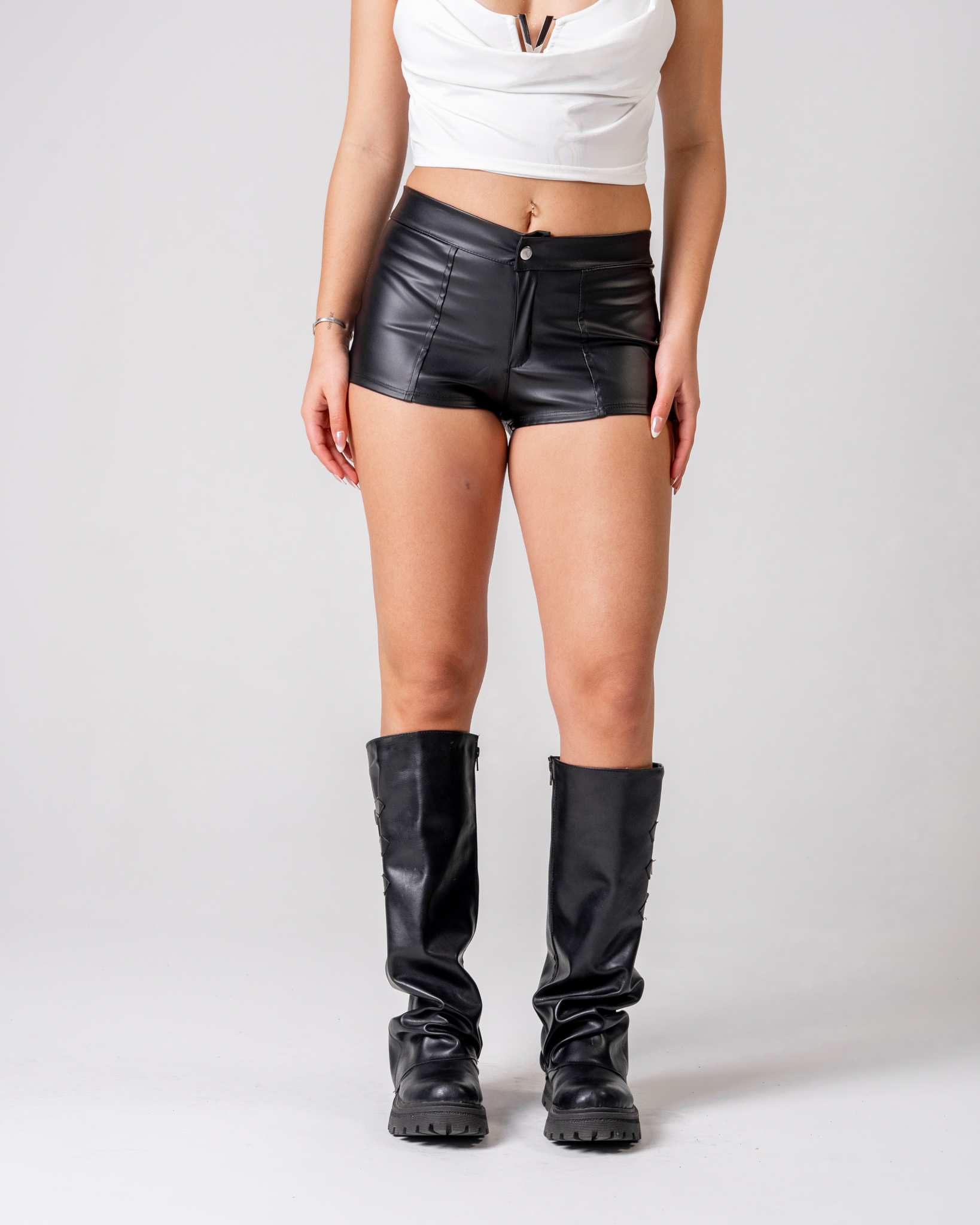 Art. 508 	 Micro Short con Recorte Pu - 508%20(3).jpg