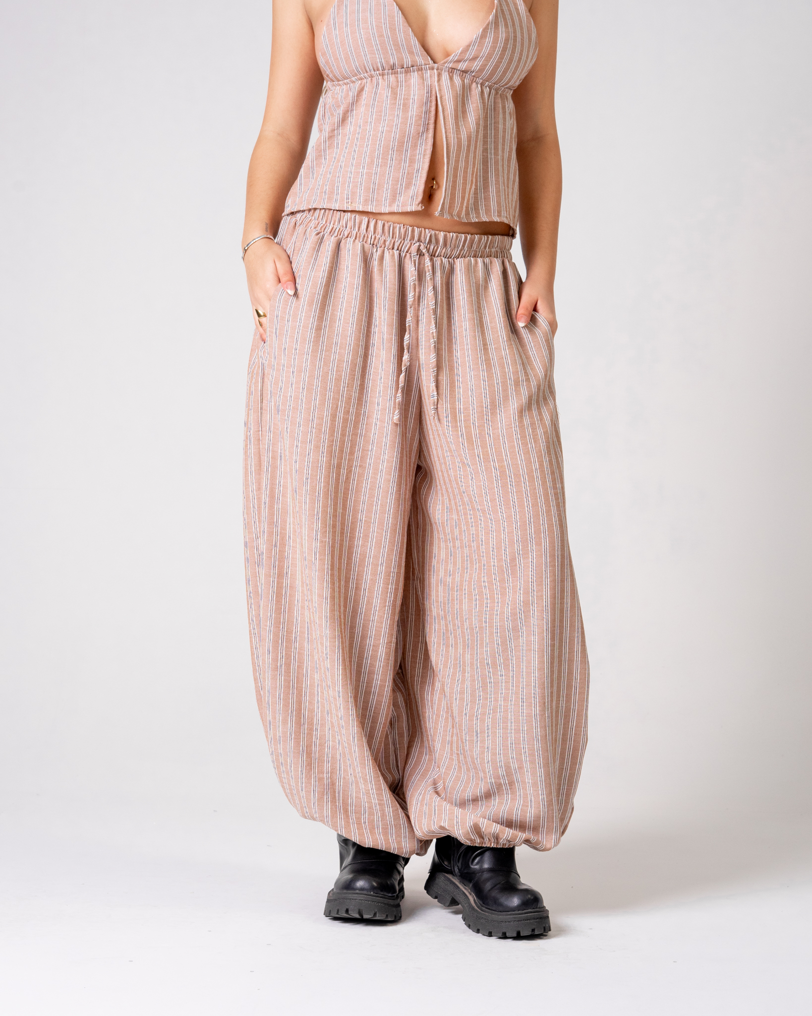 Art. 522 	 Pantalon Balloon Rayado - 522%20(4).jpg