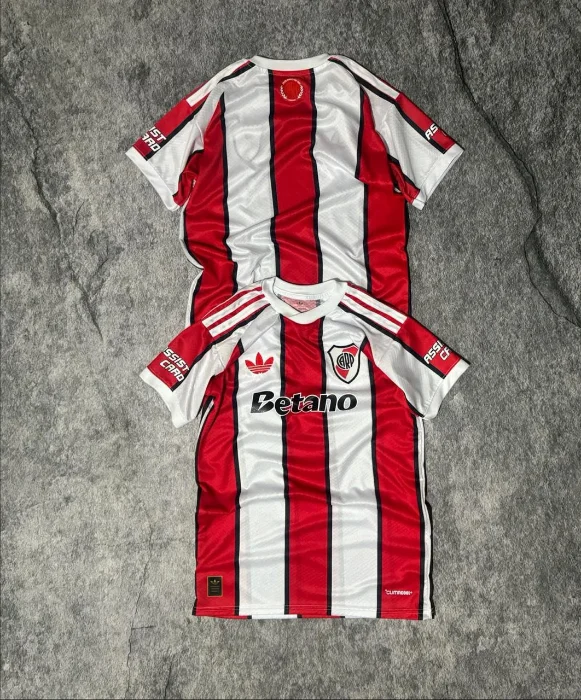 Camiseta River Tricolor