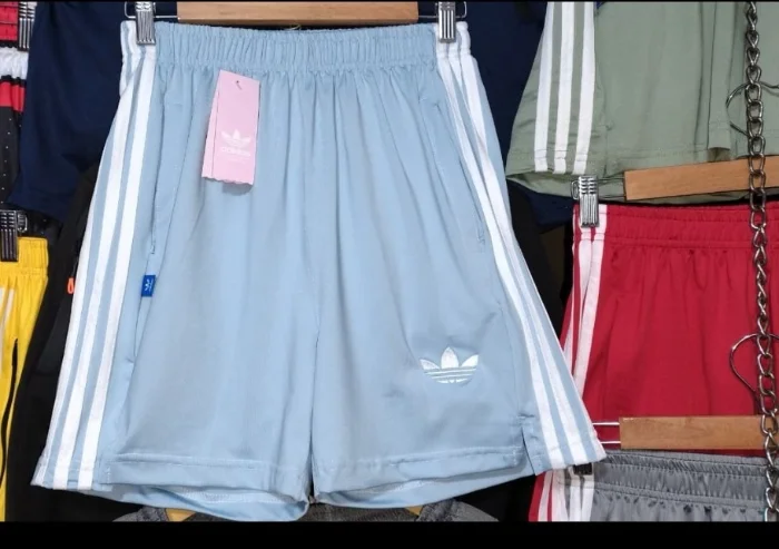 Shorts Adi Bordado
