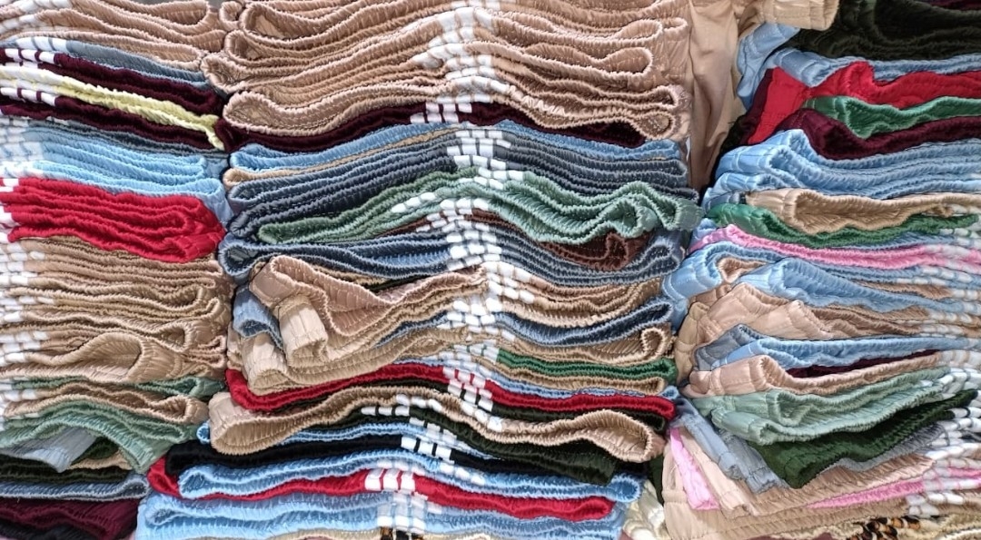 Shorts Adi Bordado - Imagen 2
