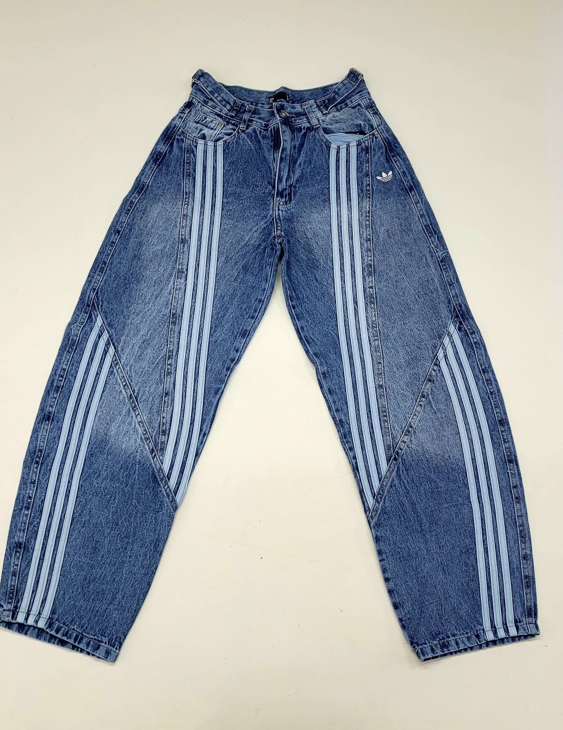 Baggis de Jeans Adidas Tendencia - Imagen 2