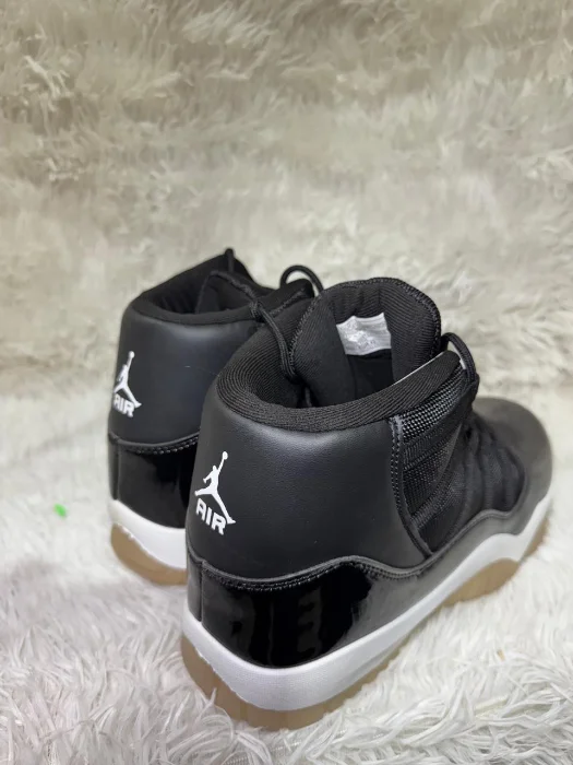 J-retro 11