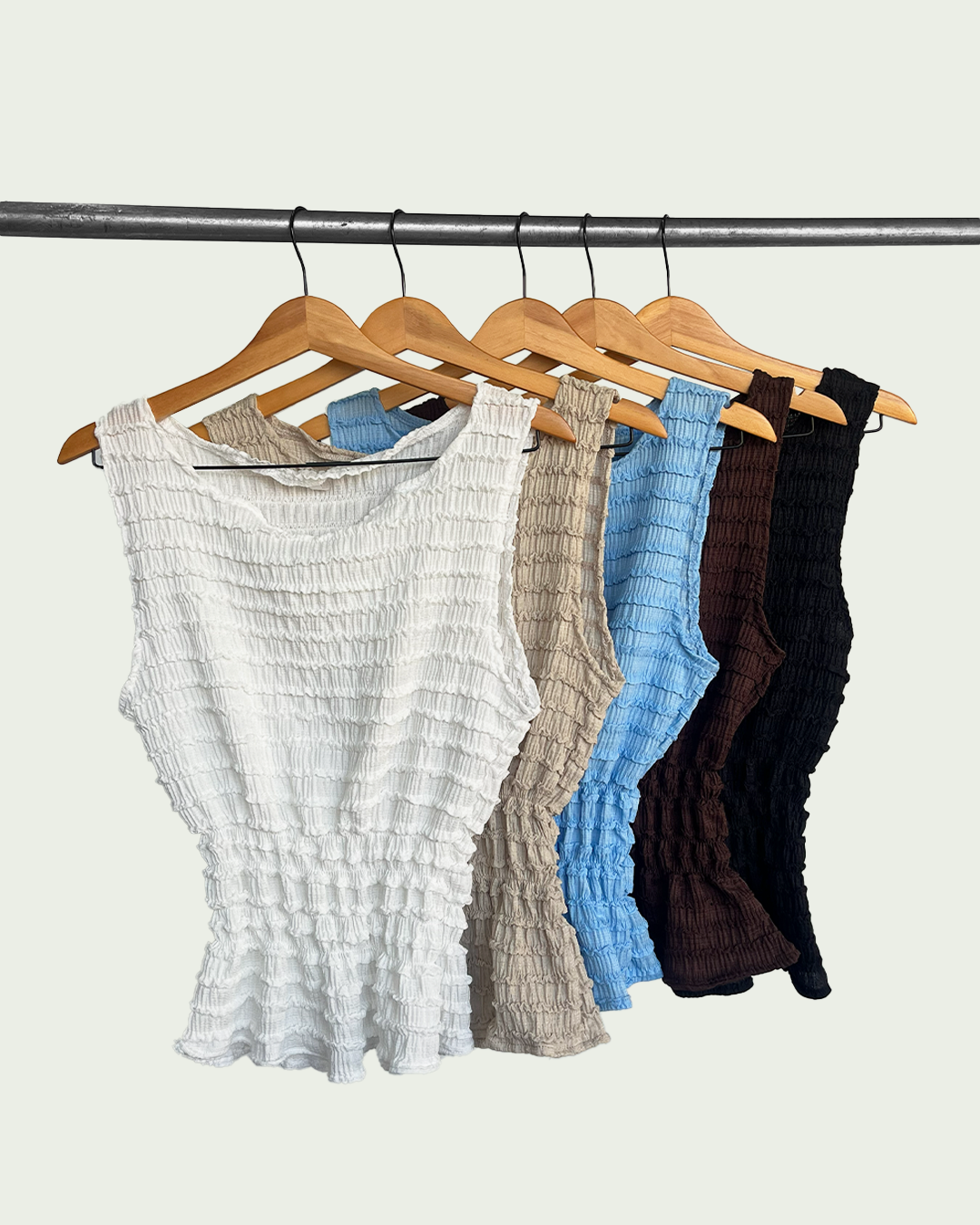 Musculosa Oriana Cuello Bote y Frunce - Musculosa_Oriana_Cuello%20Bote%20y%20Frunce_perchero.png