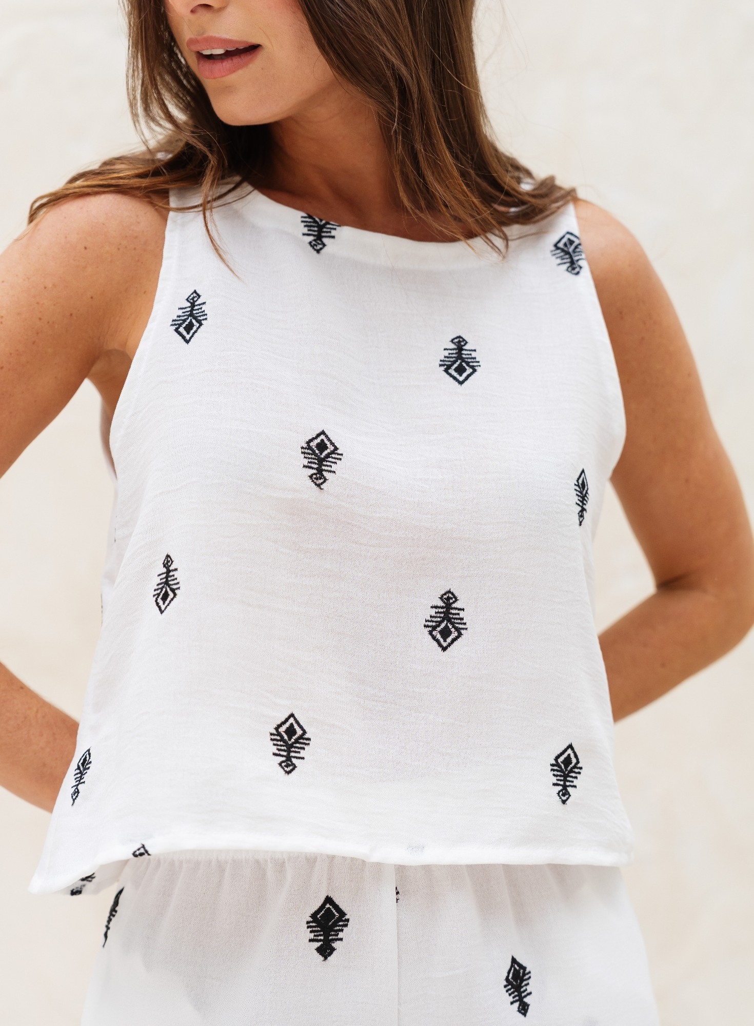Musculosa Lino Bordado - Imagen 2