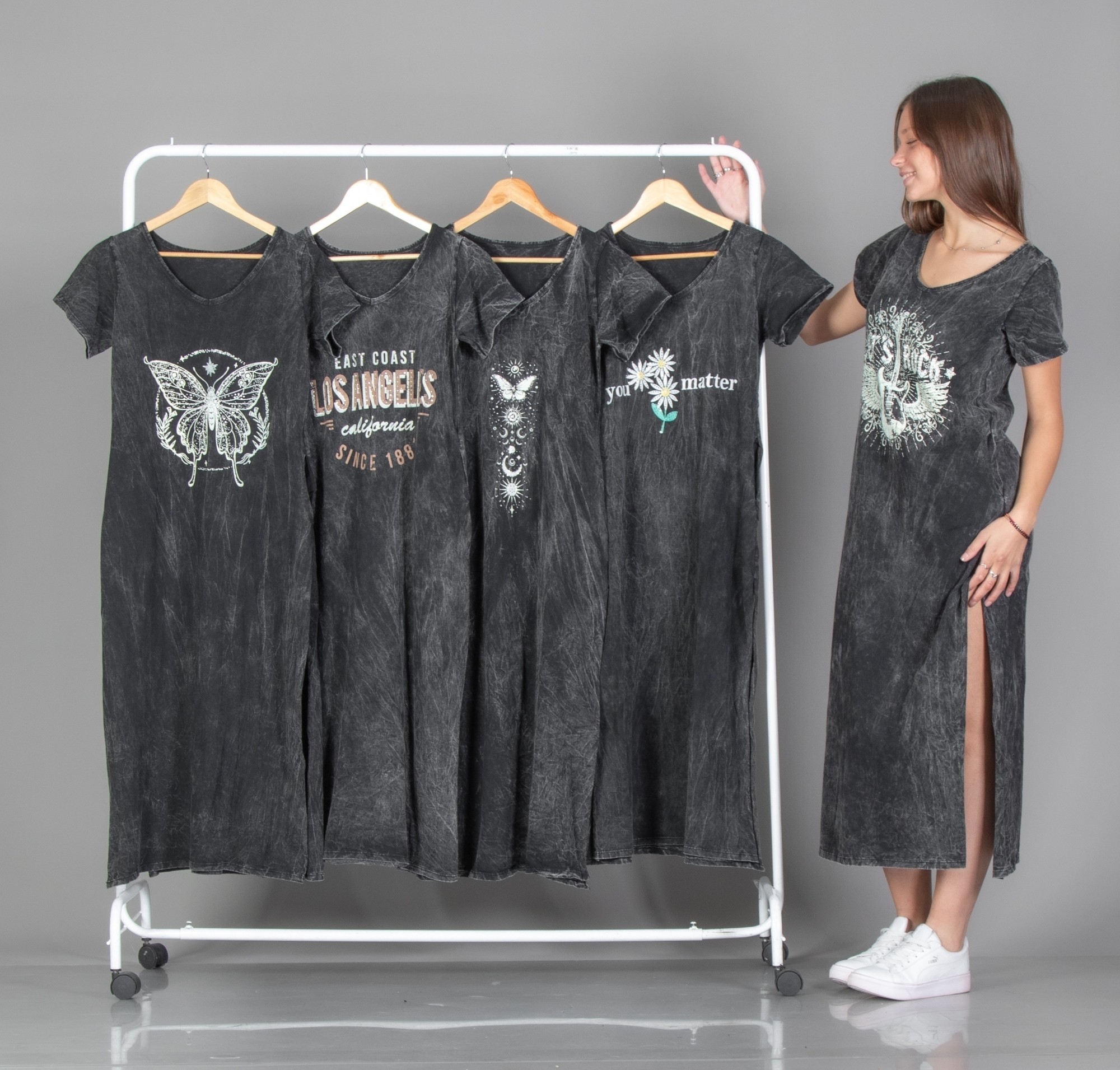 Vestido  de Nevado  con Avertura - Imagen 3