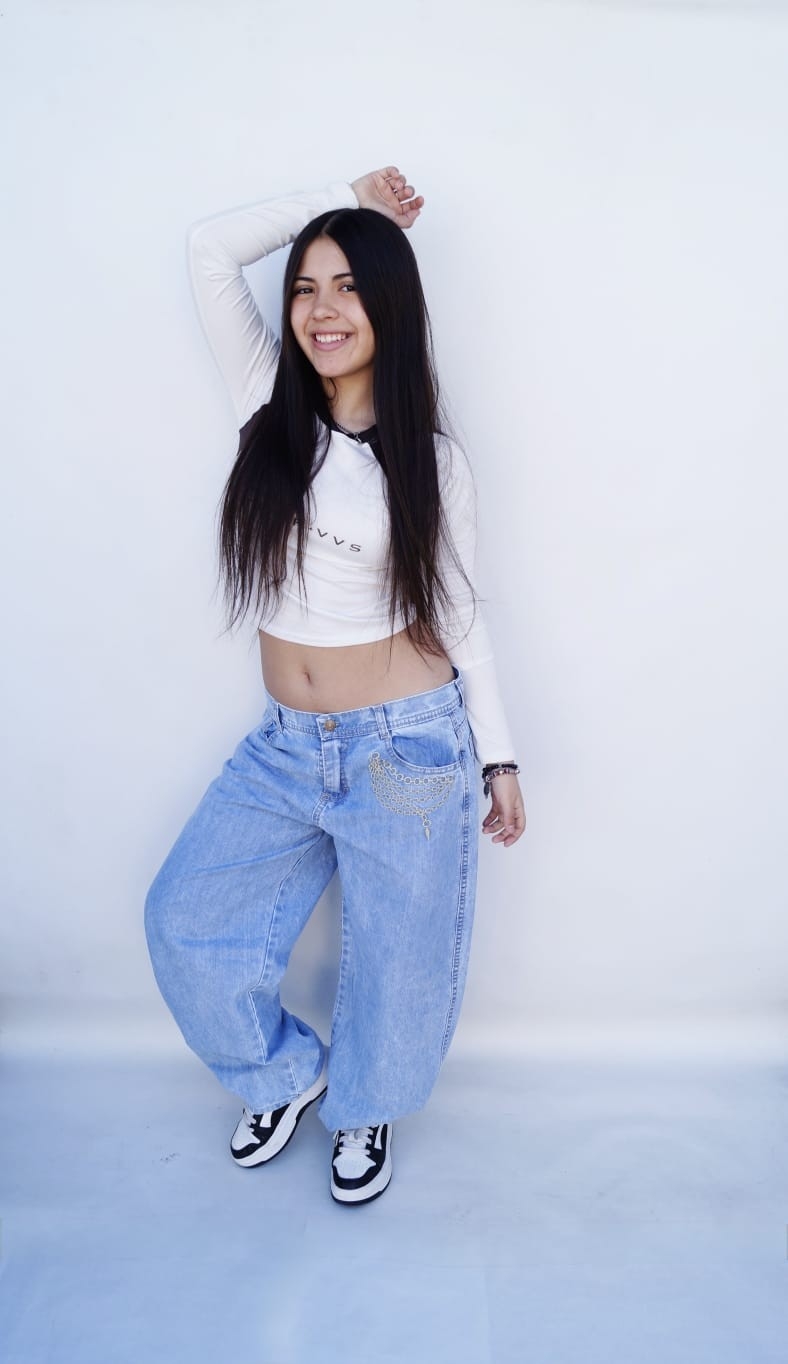 Baggy Doble Bordado Celeste Teens - Imagen 9