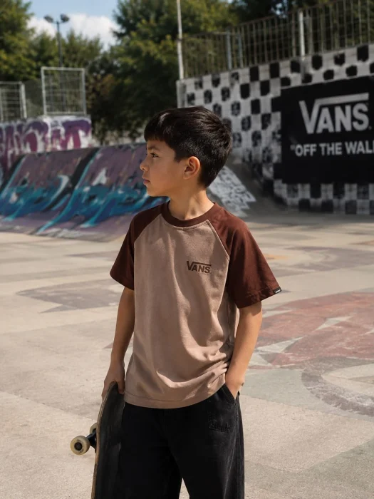 Remera V. Estilo Urbano para Nene