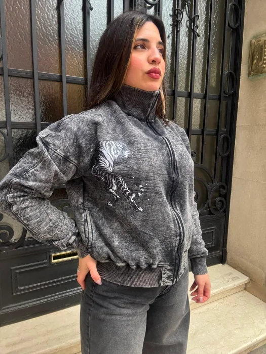 Campera Batik Frisa con Estampado