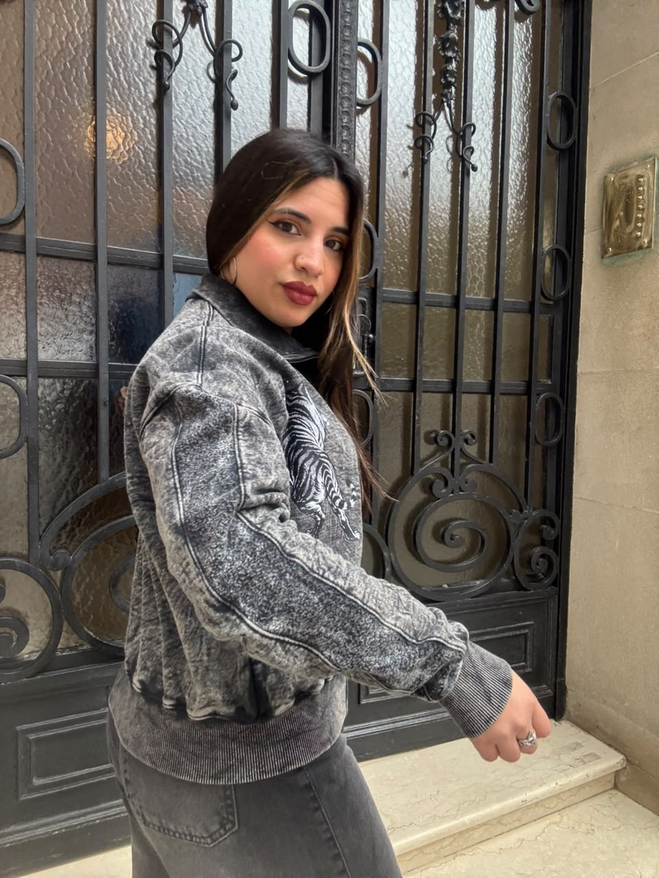 Campera Batik Frisa con Estampado - Imagen 3