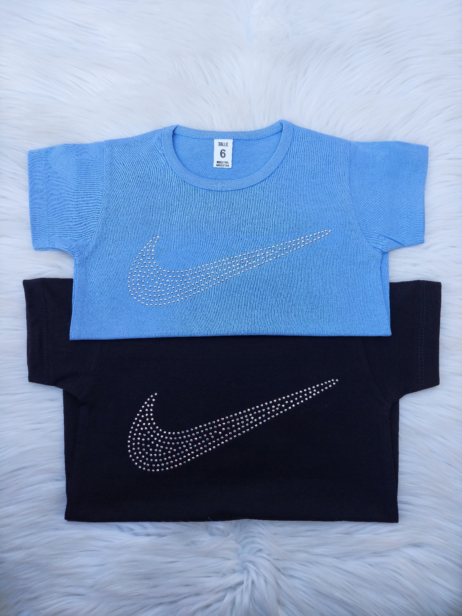 Remera N C/strass - Imagen 2