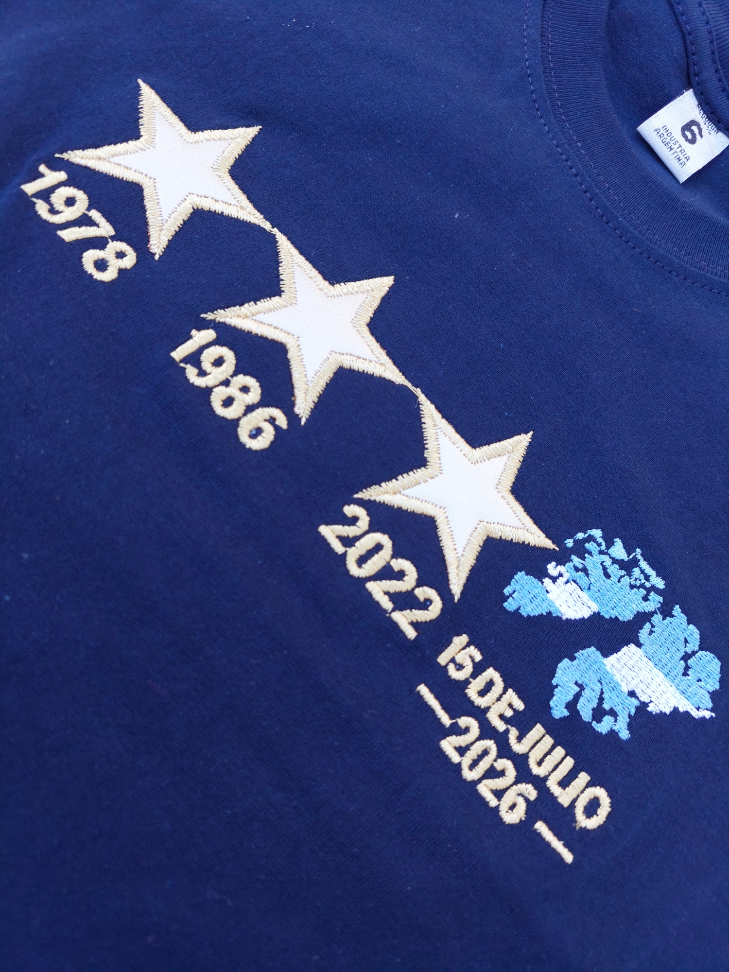 Remera Malvinas Bordado - Imagen 3