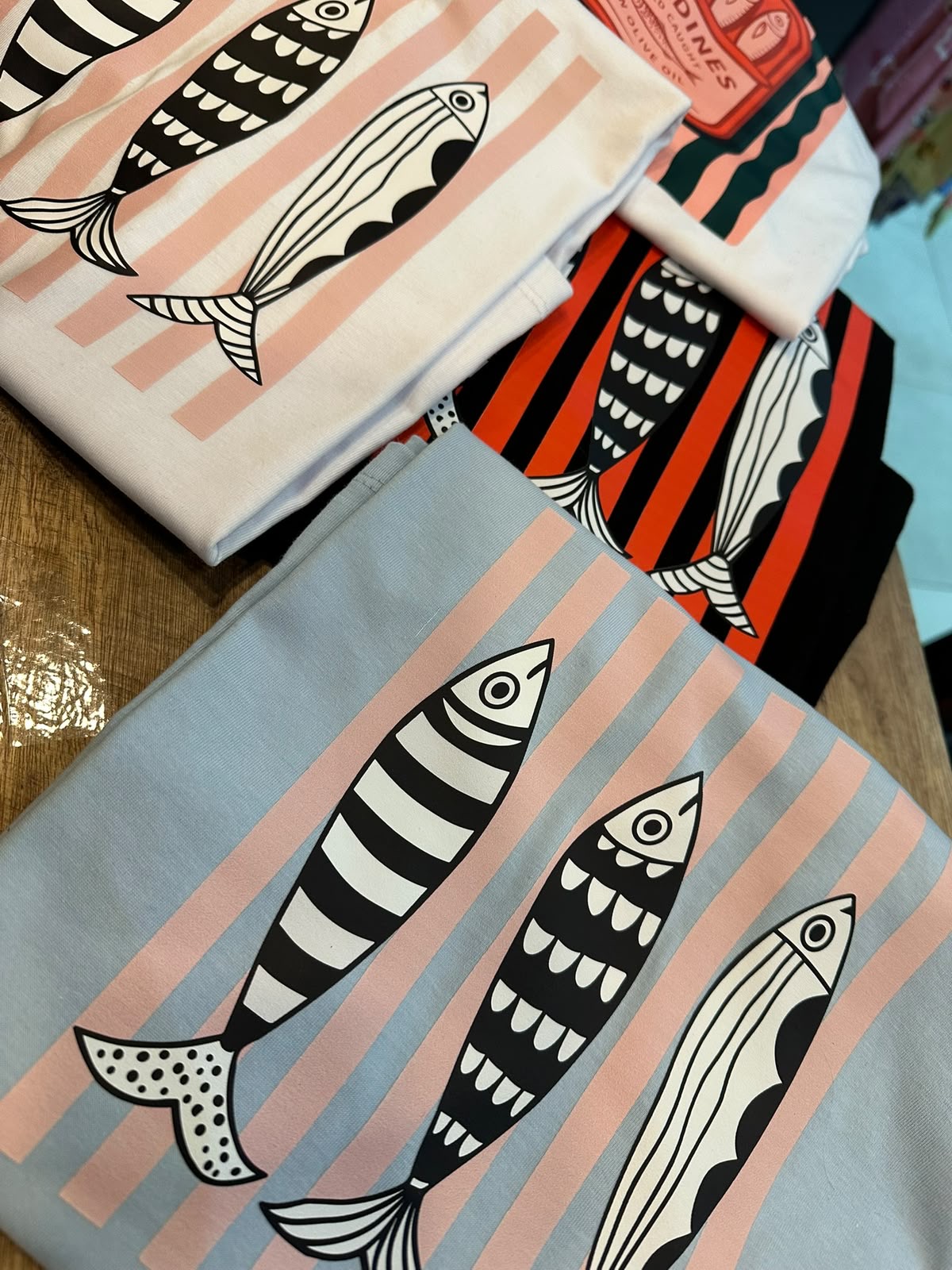 Remera Sardina - 633a8c74-5c59-4b0e-b5cd-f8360c0ac51d.jpeg