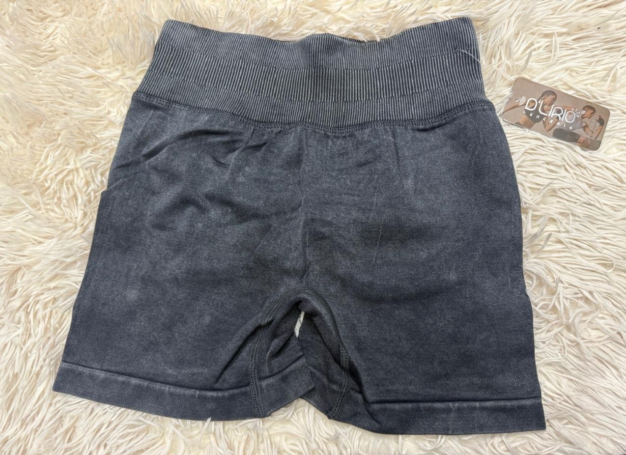 Hermoso Short Prelavado Corte Corazon, Total Black - Imagen 7