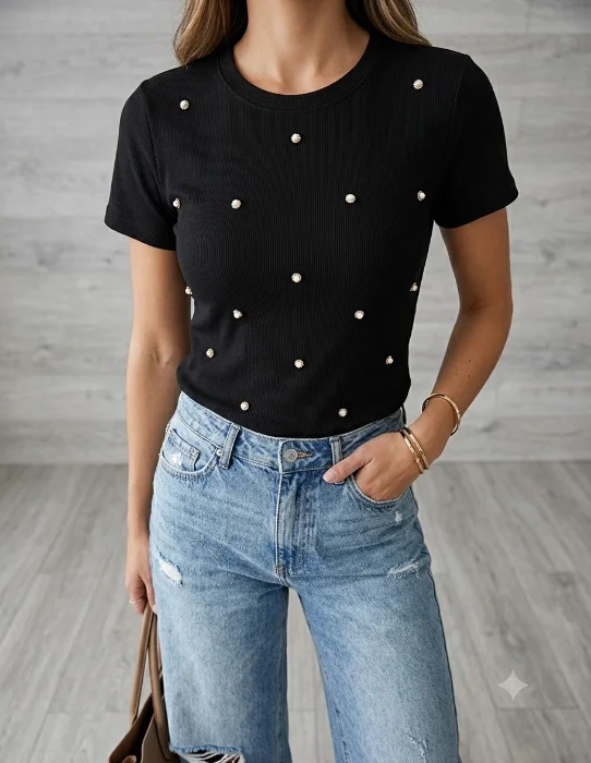 Remera con Tachas