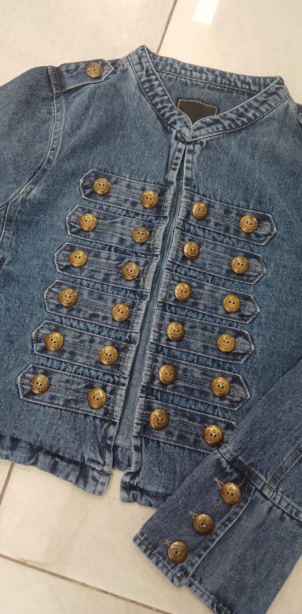Campera Napoleón Color Azul Denim Rigido - Imagen 3