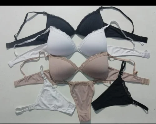 Conjunto Triangulo de Lycra