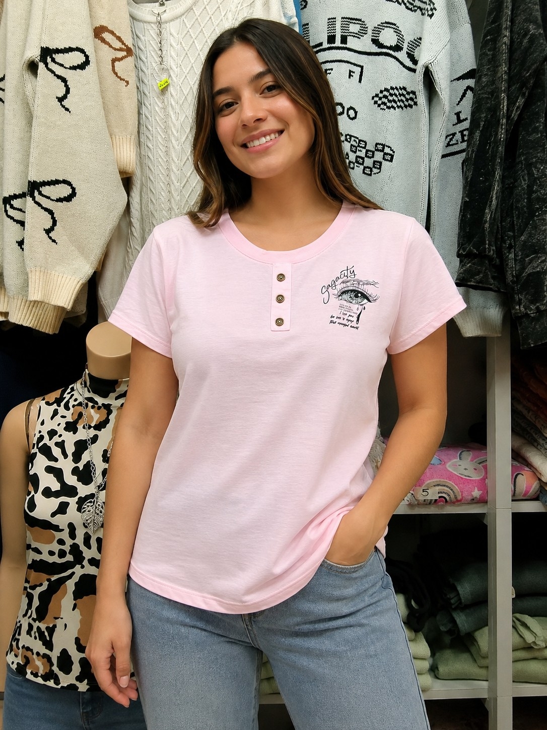 Remera Modal con Botón - Imagen 2