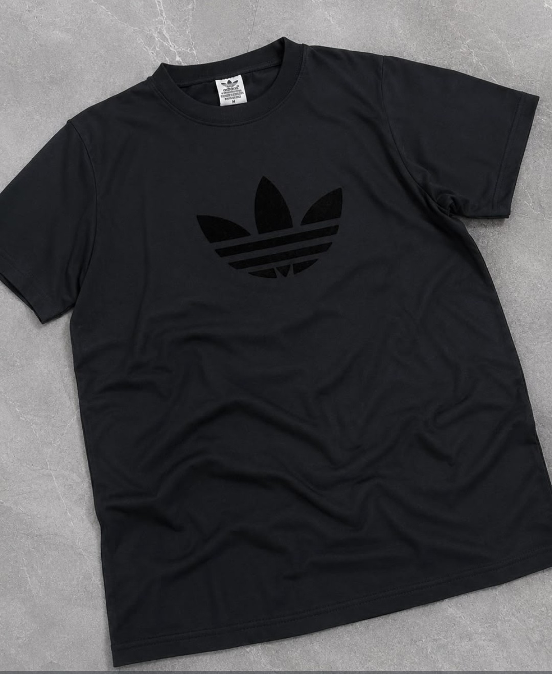 Remera Premiun de Hombre Detalles de Flock - Imagen 3