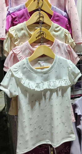 Remeras de Morley Foil de Nenas