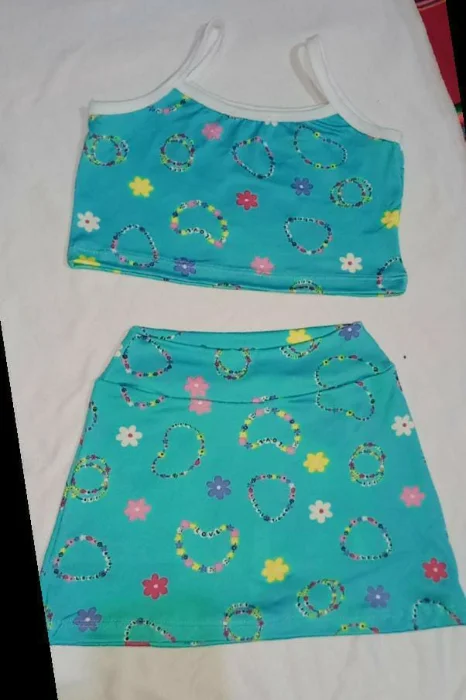 Conjuntos de Nena Top +short Pollera