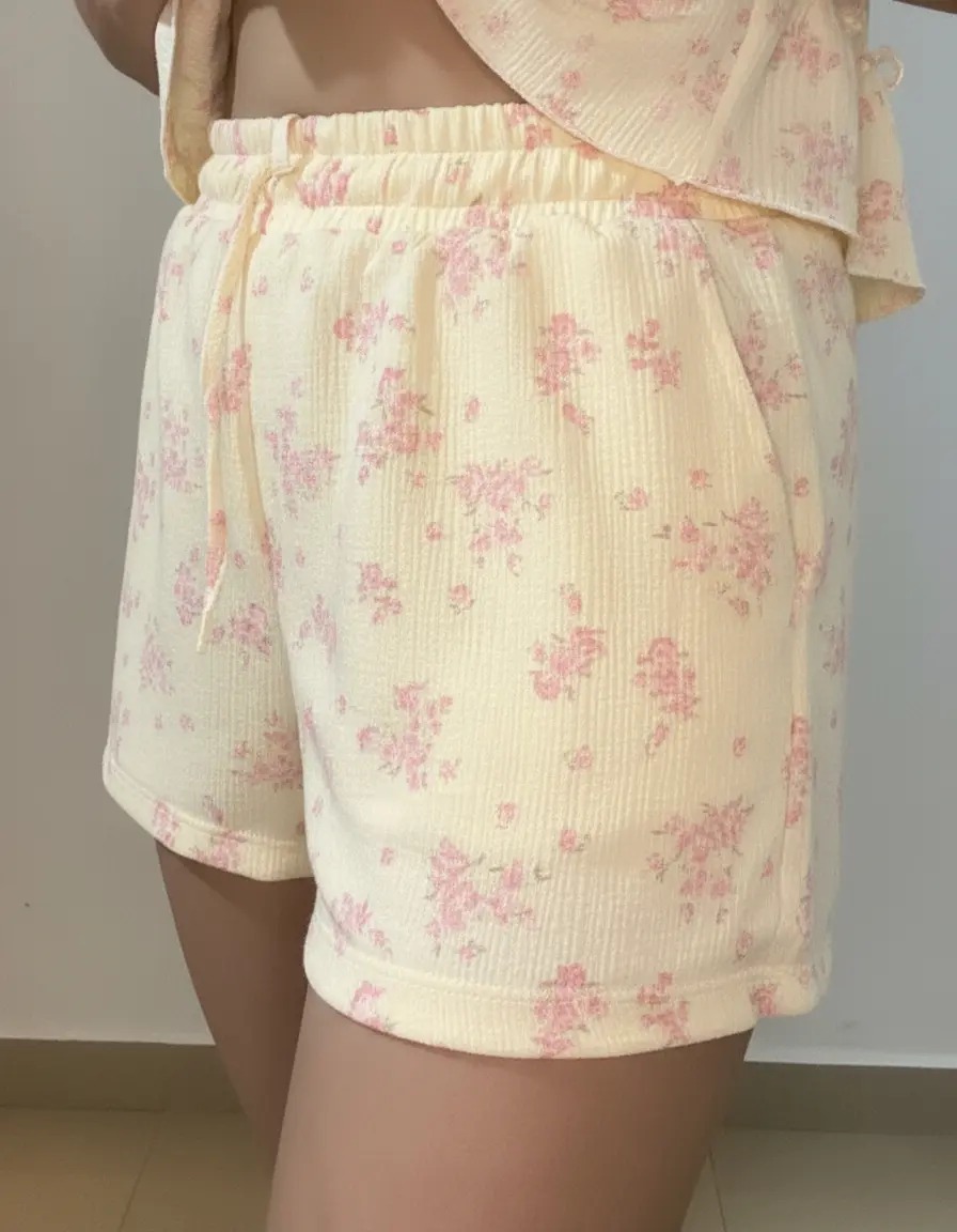 Short Básico con Bolsillos y  Cordón - WhatsApp%20Image%202026-08-26%20at%2013.19.57.jpeg