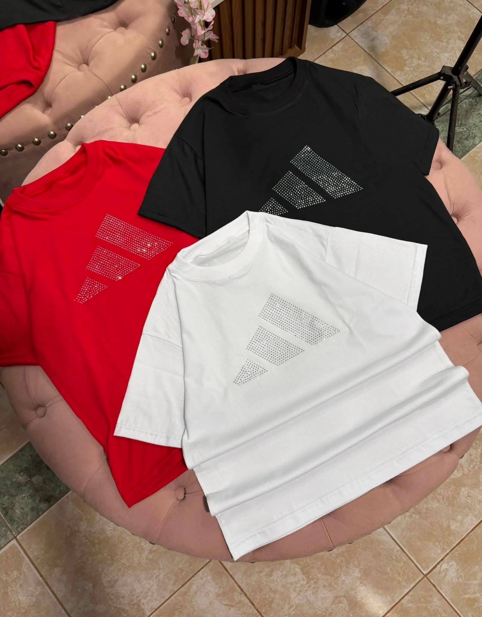 Remeras Premium con Estras - Imagen 9