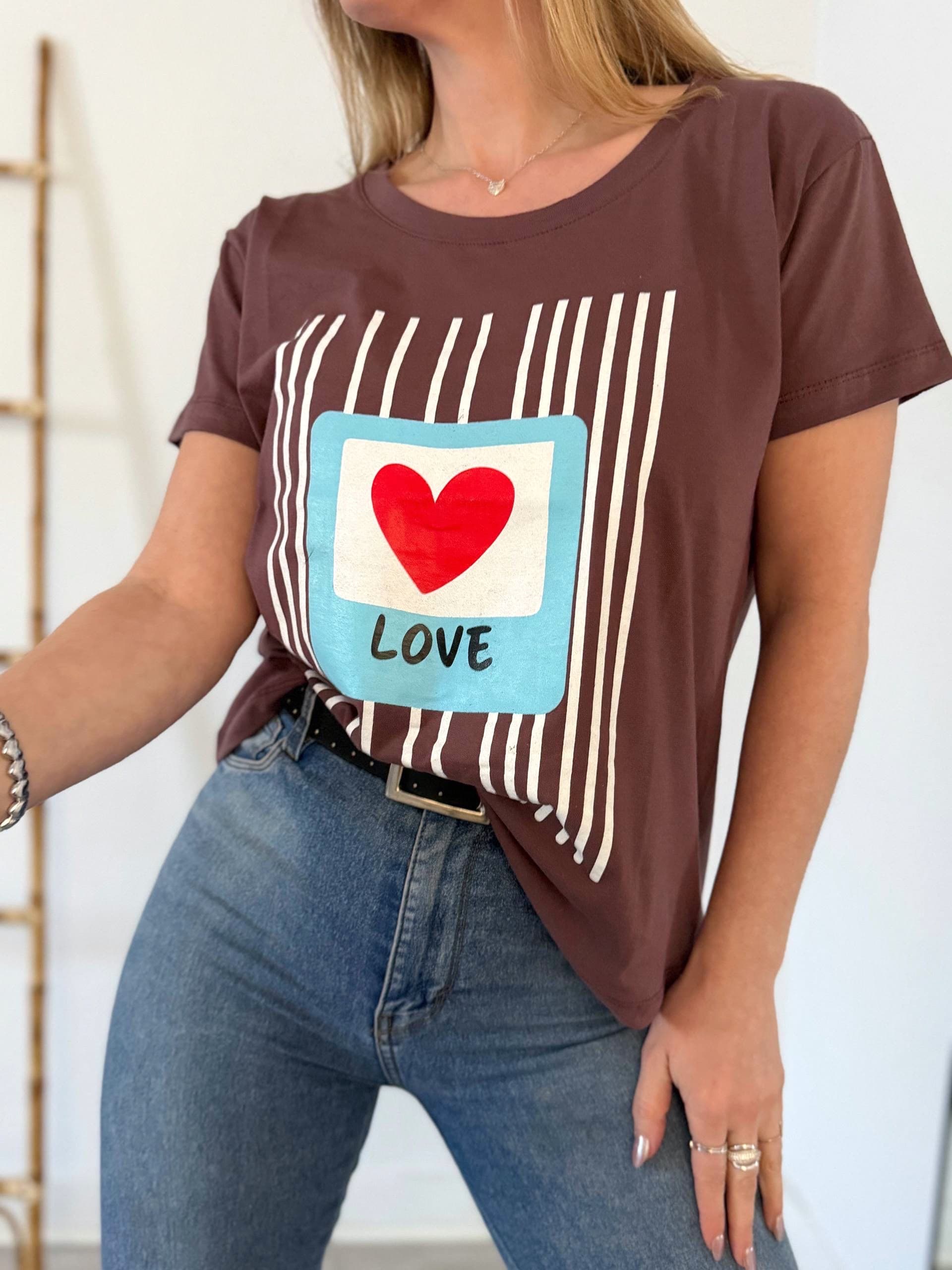Remera Love - 1efbb06f-df44-4540-8999-e1806ff5be1a.jpeg