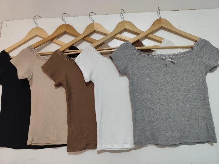 Remera Cuello Bote