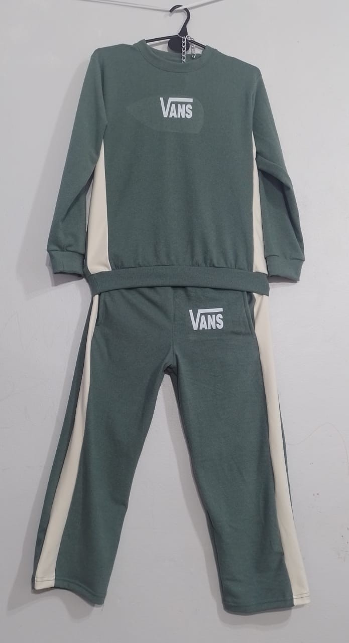 Conjunto de Niño del 6 al 16 - Imagen 1
