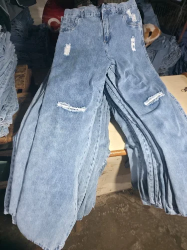 Wide Leg Nevado Celeste Rotura