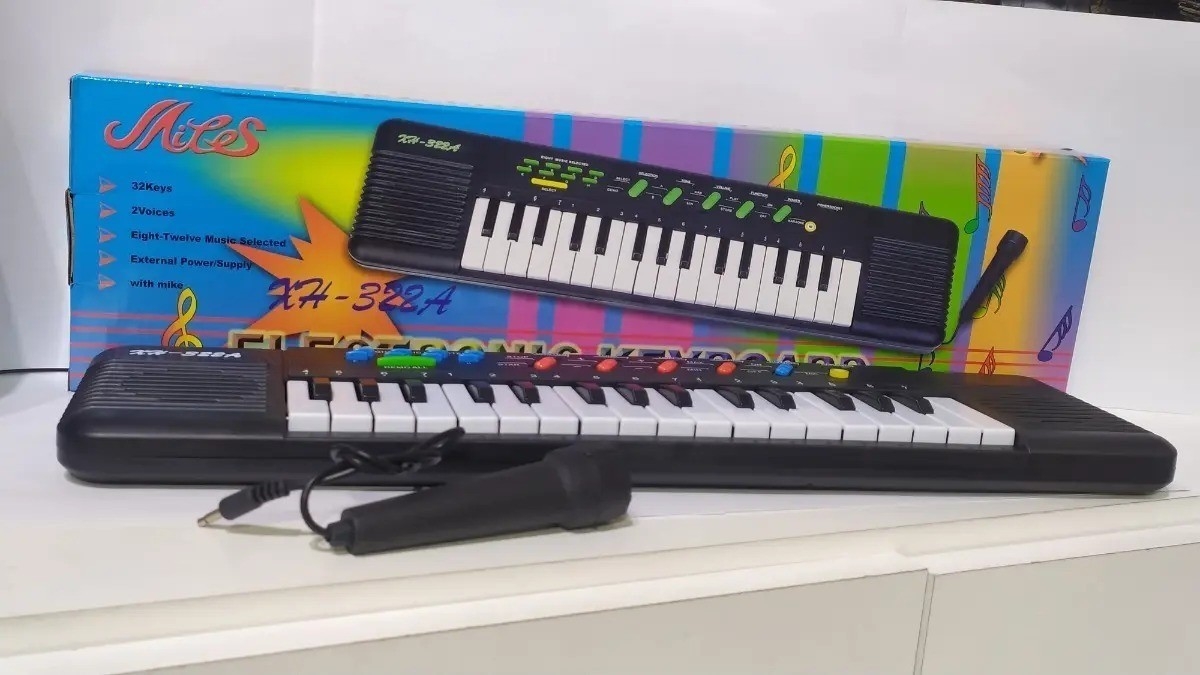 Musical Piano Teclado C Microfono 31 Teclas Ritmos Color Negro - Imagen 2