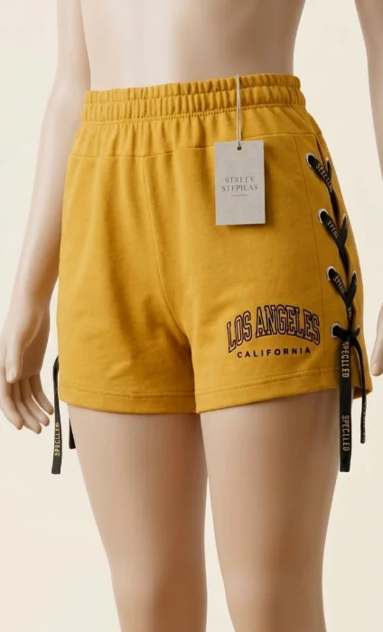 Shorts con Cordones
