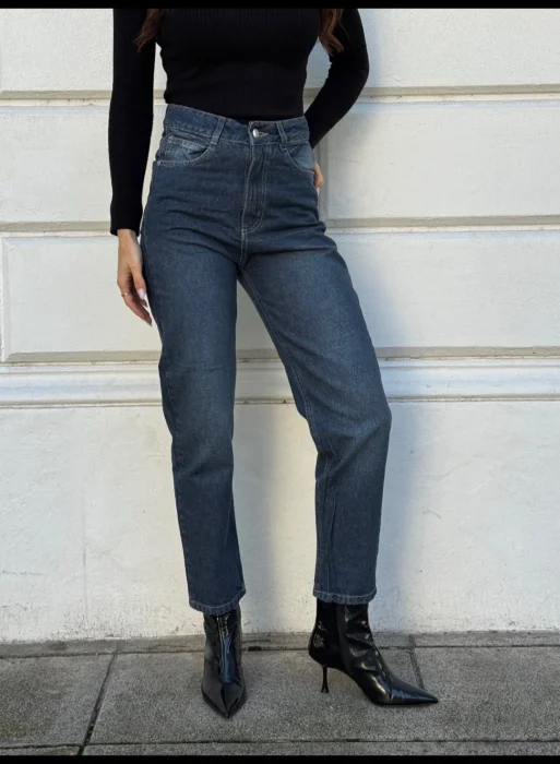 Jean Mom Fit Color Oxido Tiro Alto Denim Premium