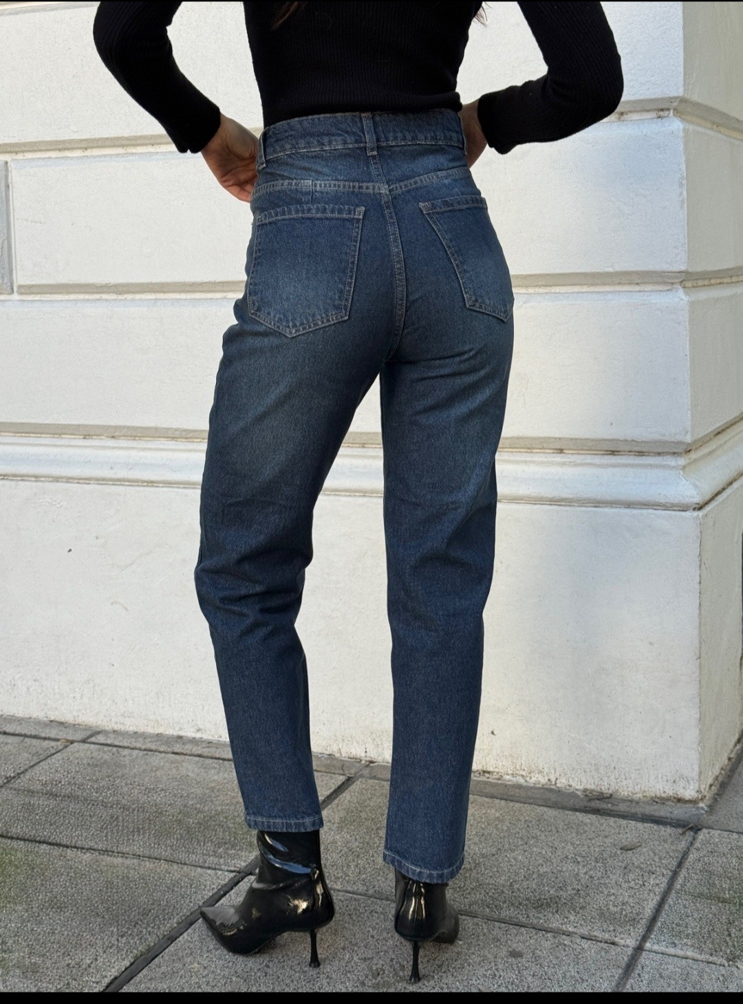Jean Mom Fit Color Oxido Tiro Alto Denim Premium - Imagen 2