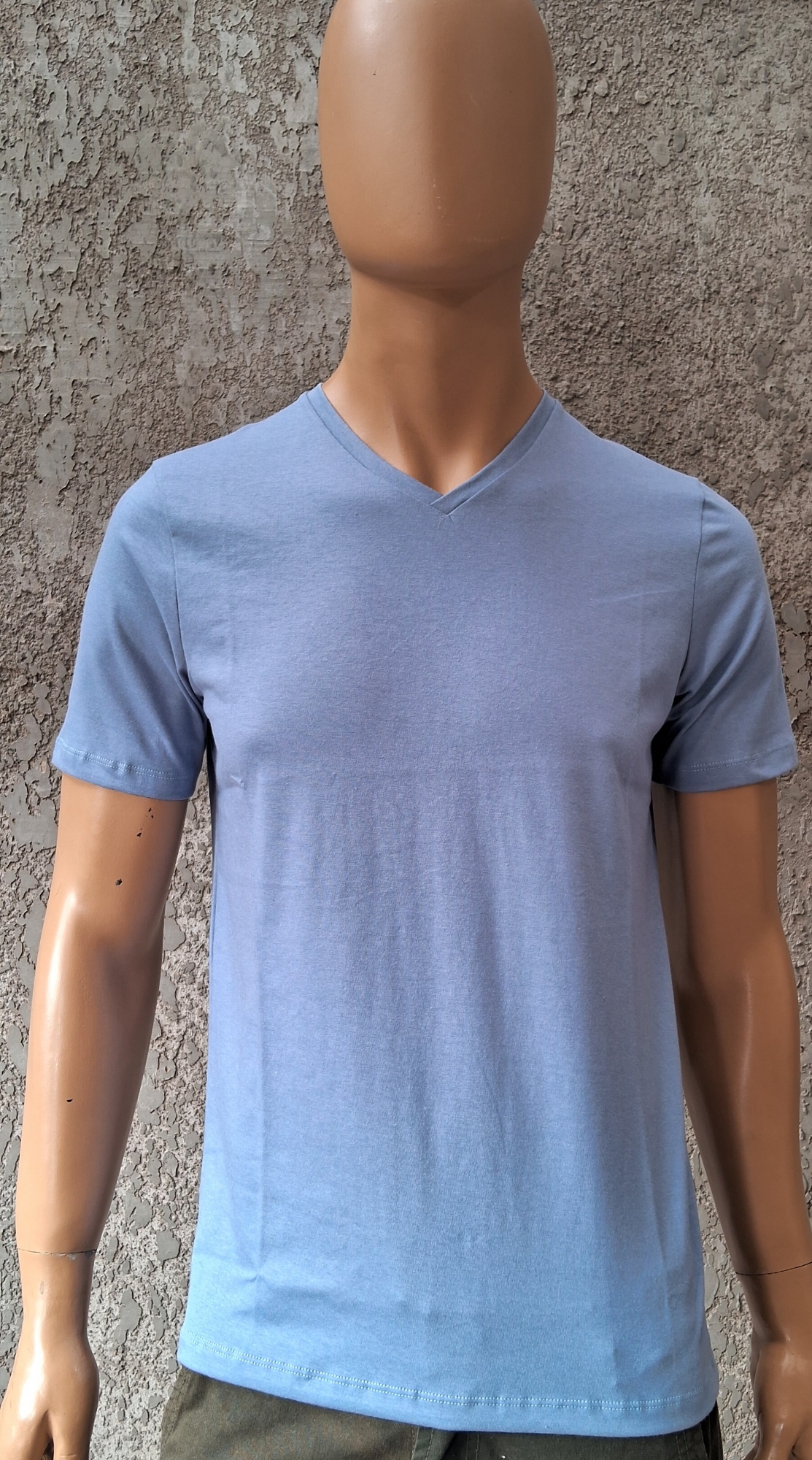 Remera Escote V para Hombre - Imagen 3