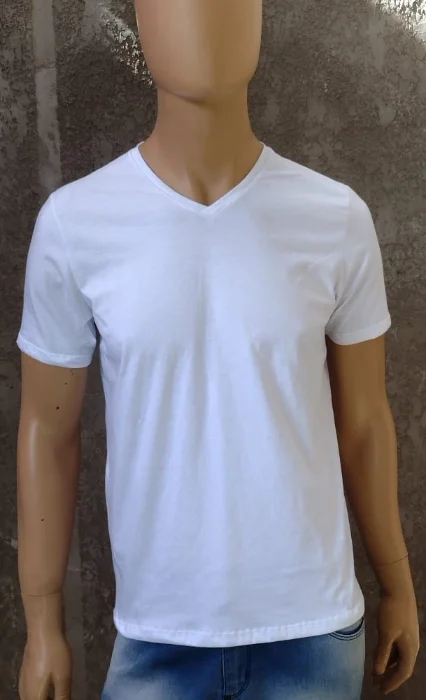 Remera Escote V