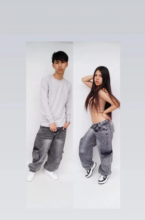 Baggy Gris Bigotes Teens
