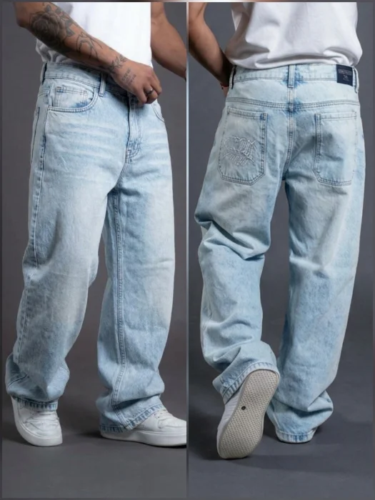 Pantalón Baggy Bordado Street y Red Aracnido