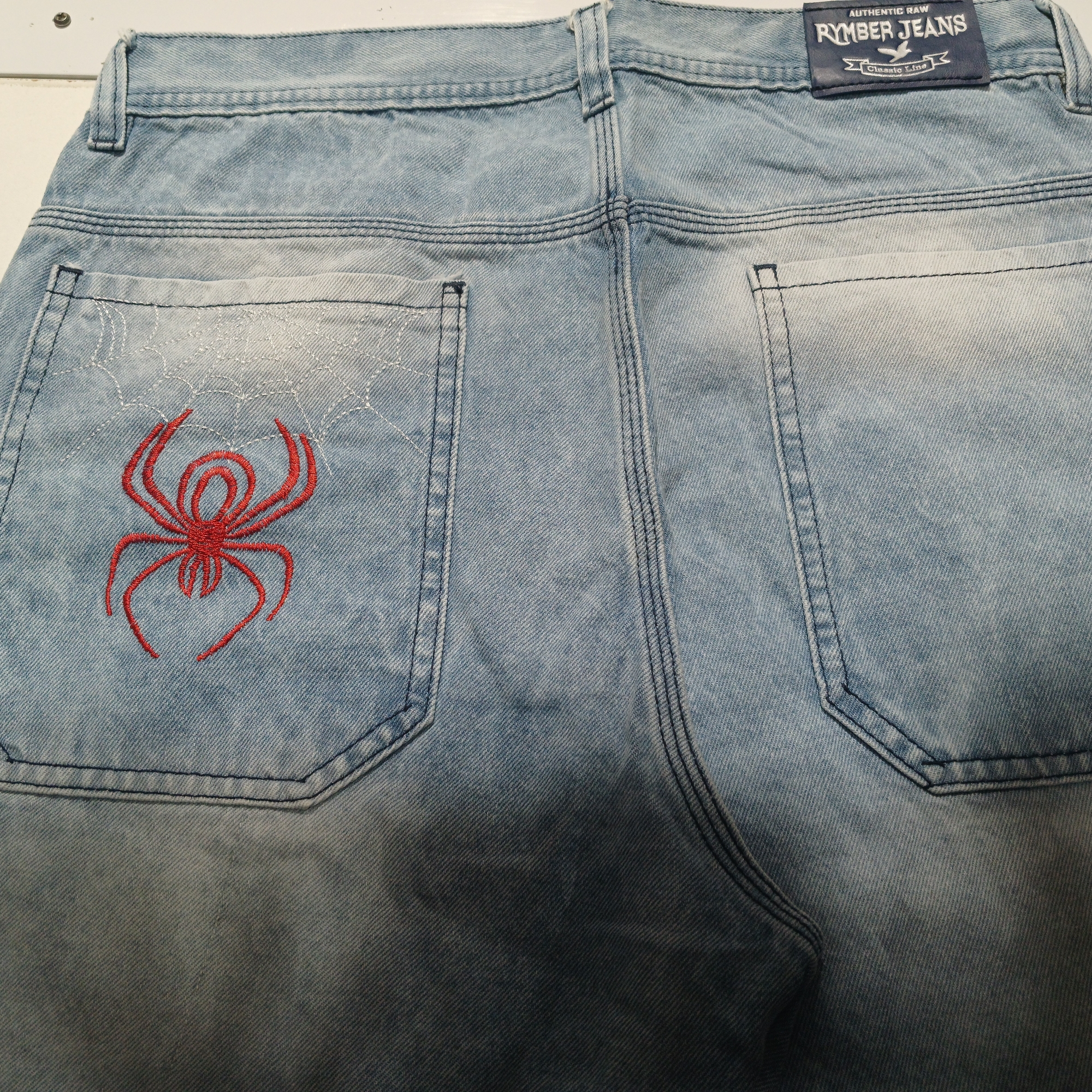 Pantalón Baggy Bordado Street y Red Aracnido - Imagen 5
