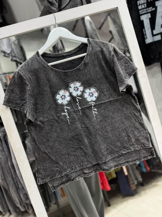 Remera Batick con Strass