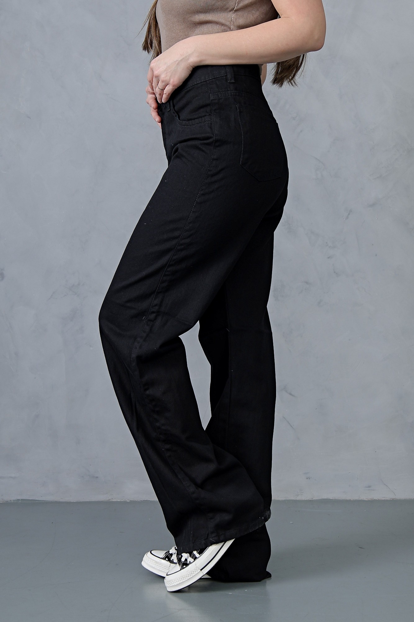 Wide Leg Negro Rígido Liso! - Imagen 3